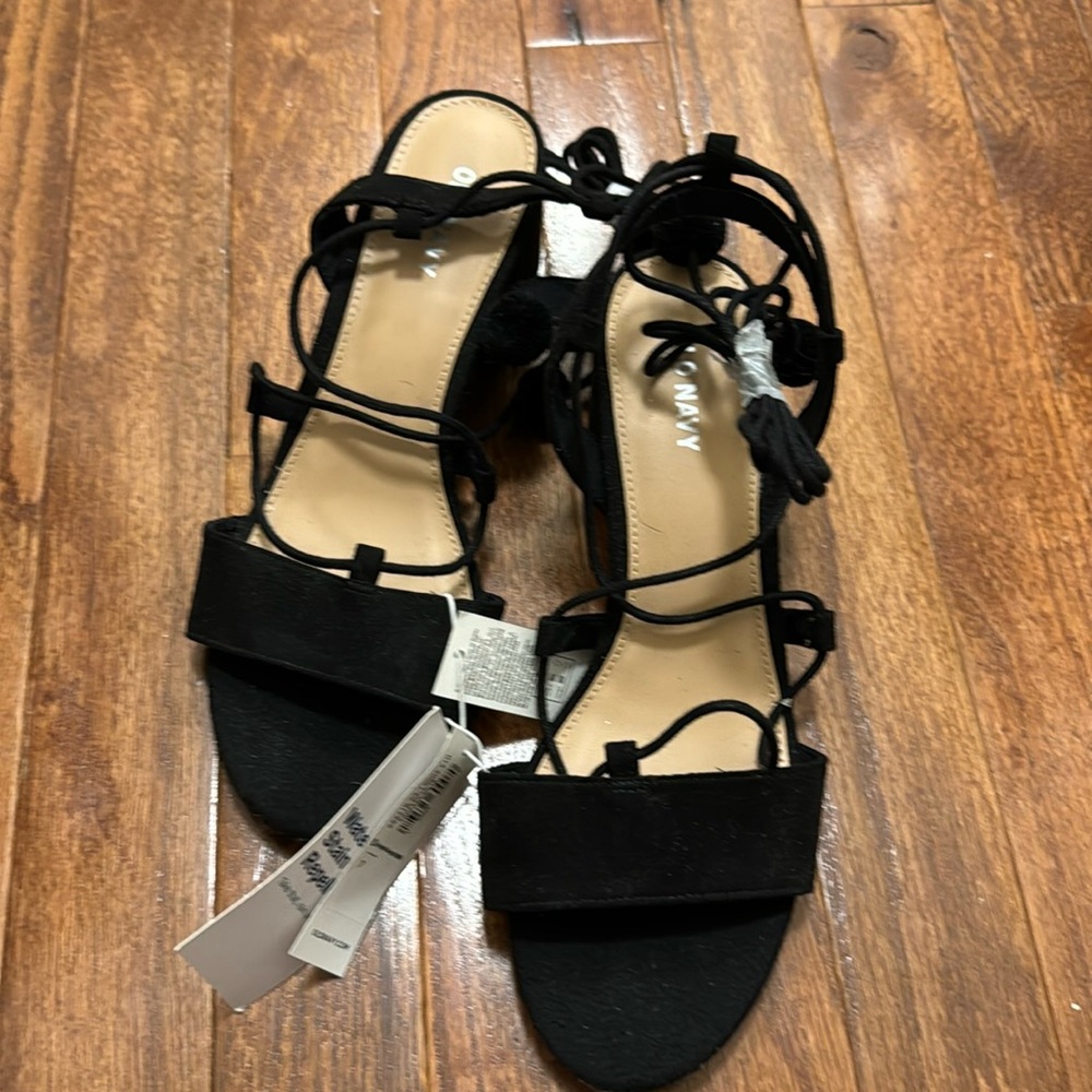 New black velvet sandals